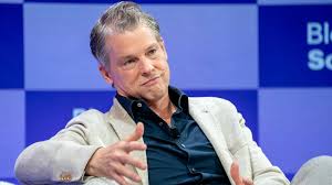 Netflix on Deck This Week; Pressure on Software Stocks Intensifies