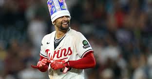 Twins 3, Royals 2: Royce Lewis walks it off