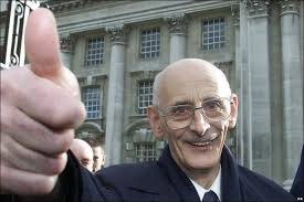 Iain Hay Gordon from Scotland outside the NI High Court in 2000 after being cleared of the murder of a judge&#39;s daughter Patricia Curran in 1952. - _46922281_000174153-1