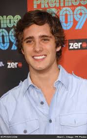 Alex Santiago (Diego Boneta). Sean Ackard (Chuck Hittinger) - alex1