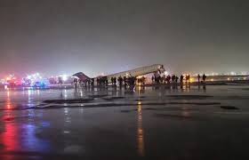 Suspenden vuelos en aeropuerto LaGuardia de Nueva York por 