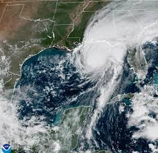 Más de 16.000 electricistas de Florida se preparan para el huracán Isaías en EEUU