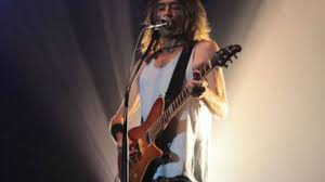 Muere Robe Iniesta, líder de Extremoduro, con 63 años