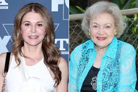 Jane Leeves Says Betty White Was 'Inclusive and Respected Everyone' on Set of Hot in Cleveland