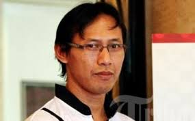 COM, JAKARTA - Mantan pebulutangkis ganda putra, Sigit Budiarto, menilai Yonex-Sunrise Men&#39;s Doubles Championships (YSMDC) 2013 sebagai barometer kekuatan ... - sigit-budiarto-lipettangan