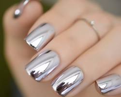 Image de Metallic Acrylic Nails