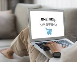 صورة person shopping online