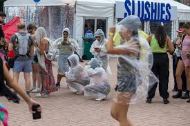 Lollapalooza Extends Delay Due To Rain, Releases New Saturday Schedule