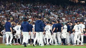 Mariners' Speier, Wilson ejected after 4th Tiger hit by pitch
