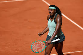 Match highlights: Baptiste vs Krejcikova R1
