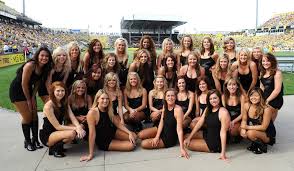 Resultado de imagem para Vodafone Cheerleaders