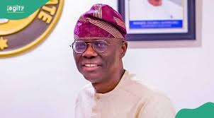 'Lafiya ta kalau,' Gwamnan Legas ya karyata cewa zai ajiye mulki saboda jinya