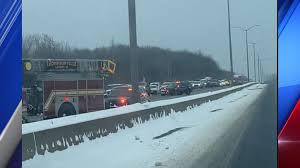 Multi-Vehicle Crash Closes I-91 in Enfield, Serious Injuries Reported