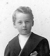 ... Alfred Alexander DEWAR [image] was born 1, 2 on 2 Jul 1902. He died 3 on 27 Jul 1919. - 20700