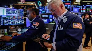 Walmart’s Earnings Shock Exposes a Hidden Bond Trap: Why the Dow’s 500-Point Plunge Is Only the Beginning – Nasdaq Today