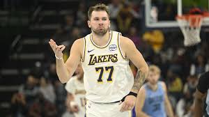 Luka Dončić Returns as Lakers Clash with Heat in a High-Voltage NBA Showdown