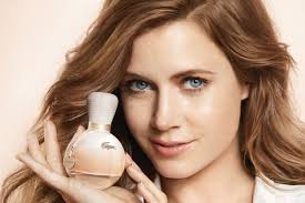 Amy Adams, imagen de Eau de Lacoste. Autor: Judit Perez | 03/03/2013. Un aire fresco que nos recuerda al verano nos ha envuelto al abrir el frasco de la ... - perfume-lacoste-destacado