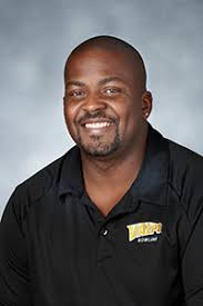 Shon Washington was promoted to head coach of the Crusader bowling program on May 14, 2010 after serving as an assistant for the program&#39;s inaugural season. - WashingtonShon