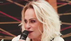 'Ficou difícil!': Ana Maria Braga comete (mais uma!) gafe na TV ao dar dica para 'arrumar um bom namorado'. Entenda!