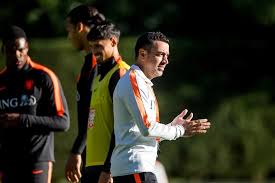 Así es el primer once titular de Xavi en Países Bajos