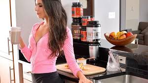 Resultado de imagem para whey protein