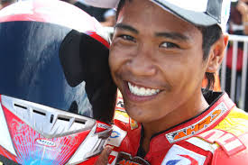 Meanwhile, Mohd Adib Rosley returned to form in the Cub Prix grand finale by winning the ... - 20111204_03