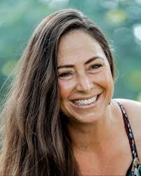 Love in 2025? Why Being Thankful for Your Husband is 'Cringe'!