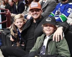 Vancouver Canucks on X: "The stars are out tonight. 🤩 https://t.co/bbwOyhmfx5" / X