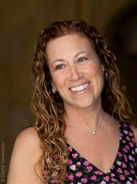 Jodi Picoult, the UK&#39;s top-selling author of women&#39;s fiction, has joined Clive Conway Productions to appear in next year&#39;s programme of An Audience With… - jodi-picoult1
