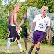 Resultado de imagem para justin bieber 2015 instagram