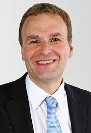Dr. <b>Ekkehard Neuhaus</b> in den Senat der DFG gewählt - l71726400_g