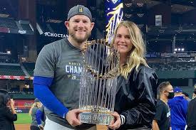 Kellie Muncy: Wife, Mother, and Dodgers' Biggest Fan
