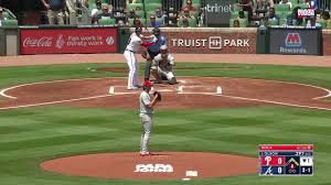 Phillies fire manager Rob Thomson, sources say