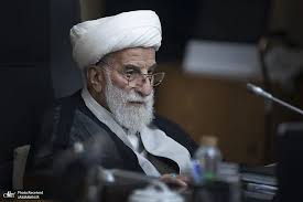 آیت‌الله جنتی: مقابله با جنگ اقتصادی فقط با سخنرانی و توصیه نیست/ جنگ اقتصادی همانند میدان نظامی باید جدی گرفته شود