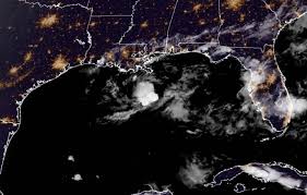 Sistema en el golfo tiene 70 % de probabilidad de convertirse en depresión o tormenta antes de tocar Louisiana o Texas