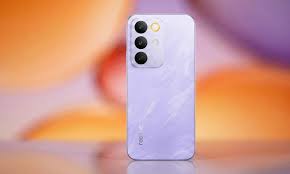 Novo realme C83 5G chega com tela de 144Hz e autonomia recorde para a categoria