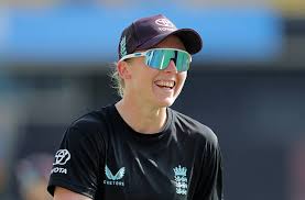 Female Cricket - News update