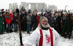 Résultat de recherche d'images pour "stonehenge celebration"