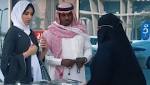 بالفيديو.. متسوقة تسيء لبائعة أكلات