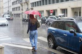 Inondations, orages… Météo France déclenche des vigilances pour ce mardi, la liste des départements où ça va tomber — Actu.fr