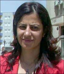 Ayla Akat Ata Kimdir Kısaca resimleri. Diyarbakır&#39;da düzenledikleri oturma eylemi sonrası gözaltına alınarak tutuklanan 24 barış annesinin 31 Mart 2006´da ... - 90252_ayla_akat_ata_kimdir_kisaca