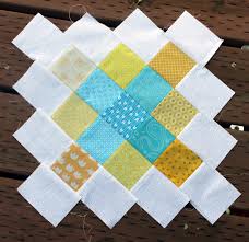 Résultat de recherche d'images pour "Scrappy 2 1/2 inch square quilt patterns"