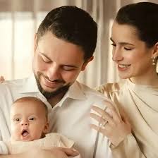 5 لحظات استثنائية للأميرة رجوة وزوجها أسرت قلوب الجمهور