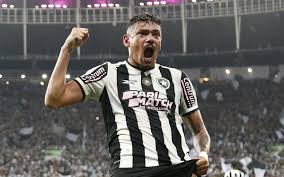 Tiquinho Soares recusou oferta três vezes maior por Botafogo