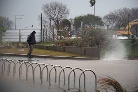 Alerta Meteorológica: Fuertes Lluvias y Tormentas Azotan Buenos Aires y Rosario - Imagen principal del artículo