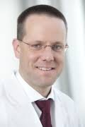 Dr. Daniel Steinbach Leiter des Bereichs Onkologie Tel.: 0731/500-57491 - RTEmagicC_SteinbachDaniel_120_03.jpg