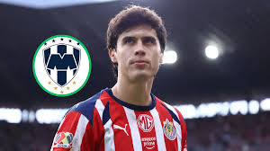 Rayados va por Diego Campillo y prepara una oferta con dos jugadores de Chivas