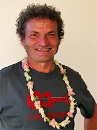 Herbert Steffny betreut Reisegruppen und berichtet exklusiv seit über 20 Jahren aus Hawaii vom Honolulu Marathon. - Steffny_Herbert_Hawaii2013