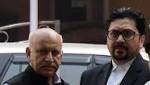 Journalist deposes support Akbar