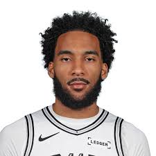 Julian Champagnie's Rise: Double-Doubles and Opportunity in San Antonio